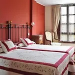 El Molin De Petra Country house Valbucar